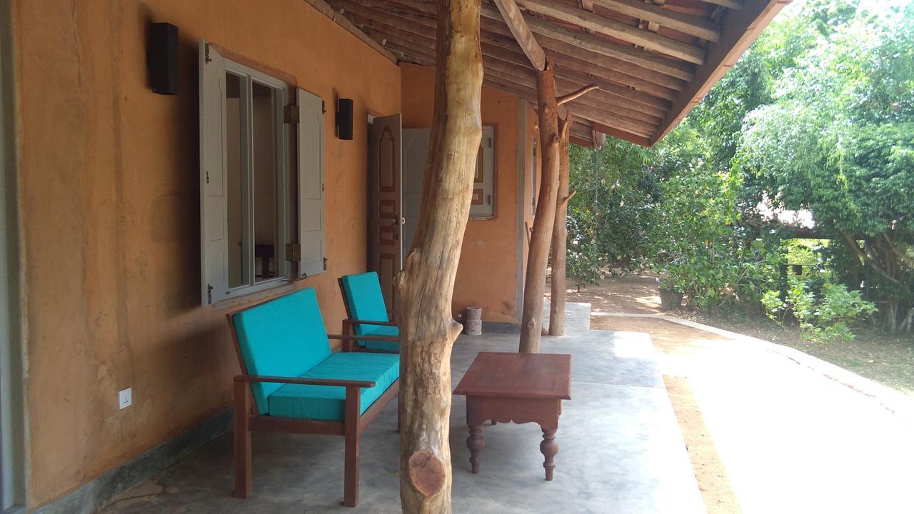 Taragala Chalets Villa Kalametiya Exterior photo